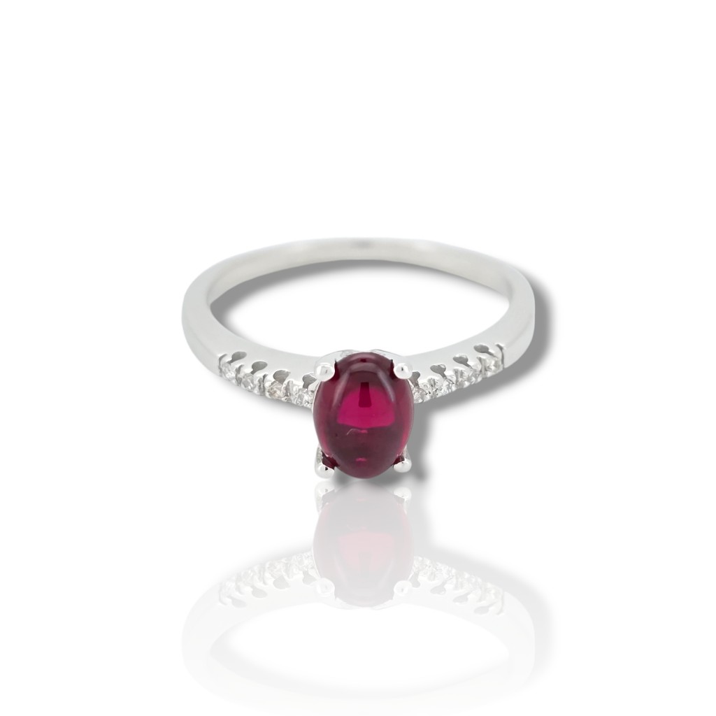 Anello in oro bianco K18 con rubino e diamanti (code M2903)