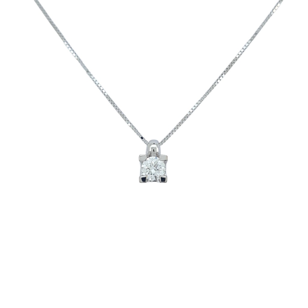 Punto di luce in oro bianco k18 con diamante (code T2691)