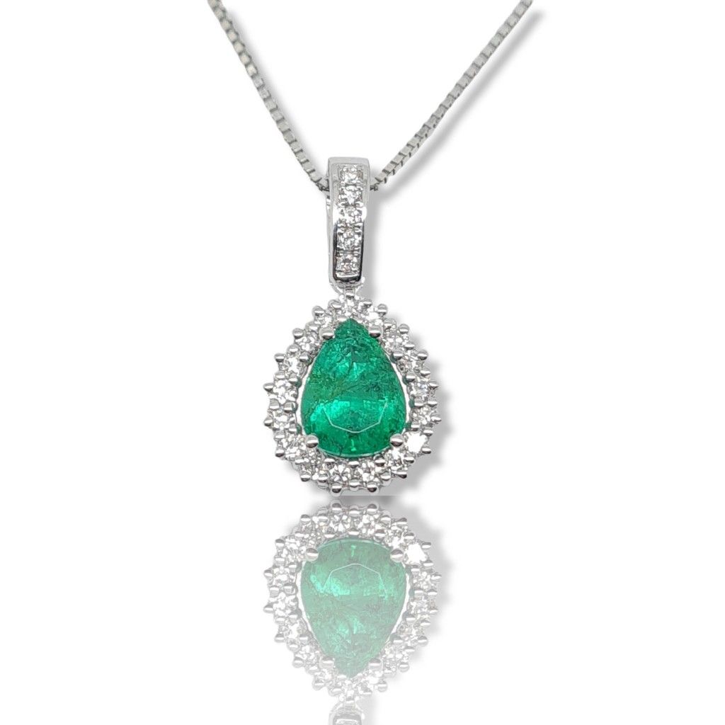  White gold necklace k18 with emerald & diamonds  (code P2392)