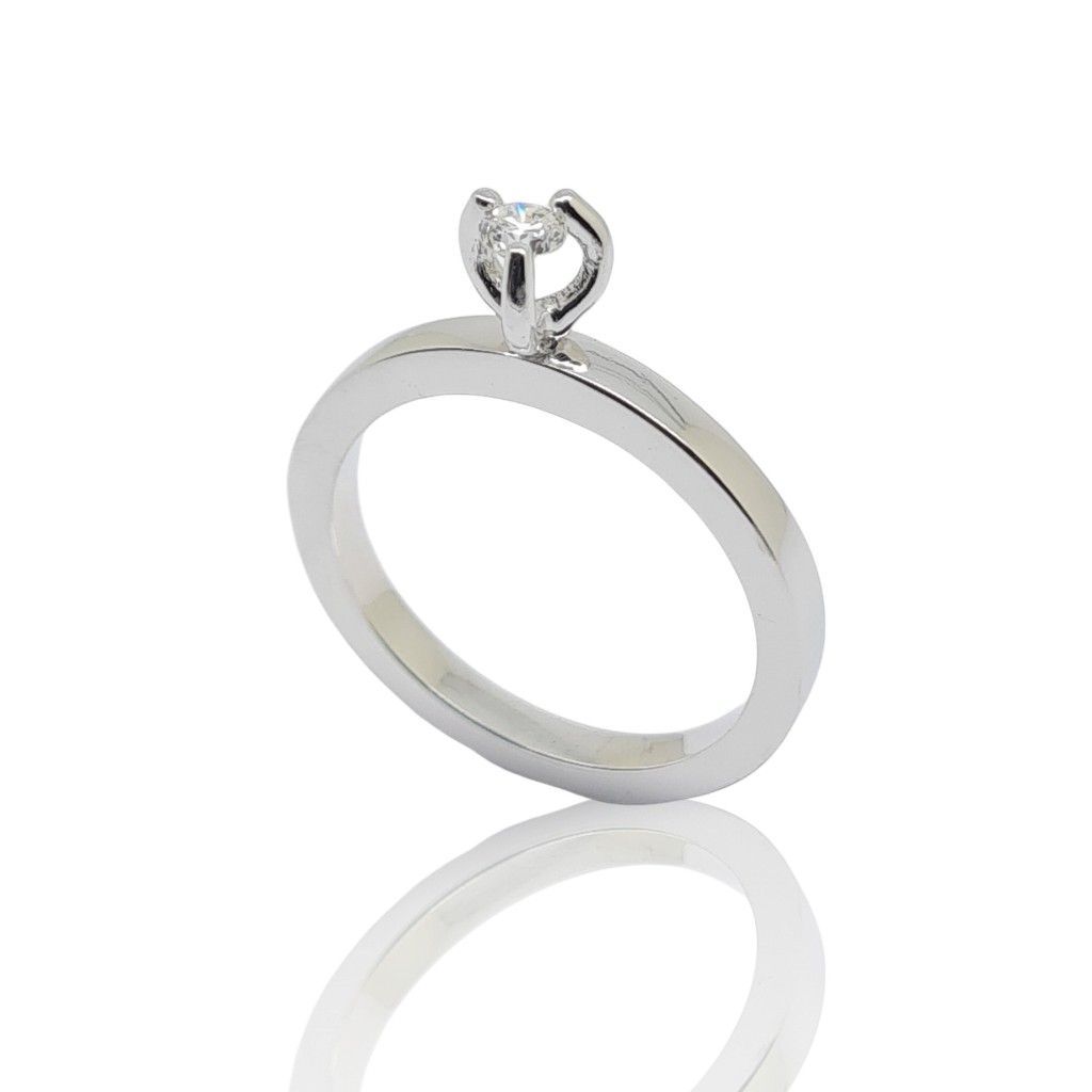 White gold single stone ring k18 with diamond tied with tree white gold stripes (code T1900)