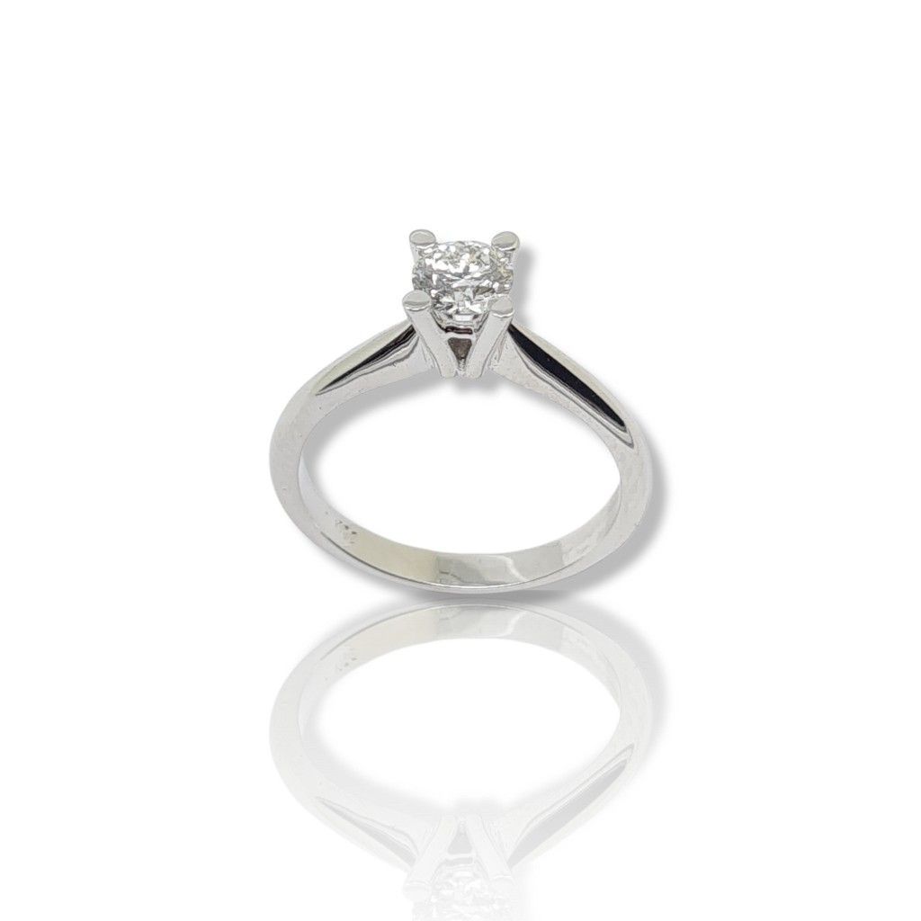 White gold single stone ring k18 with diamond on four round teeth bezel (code T2010)