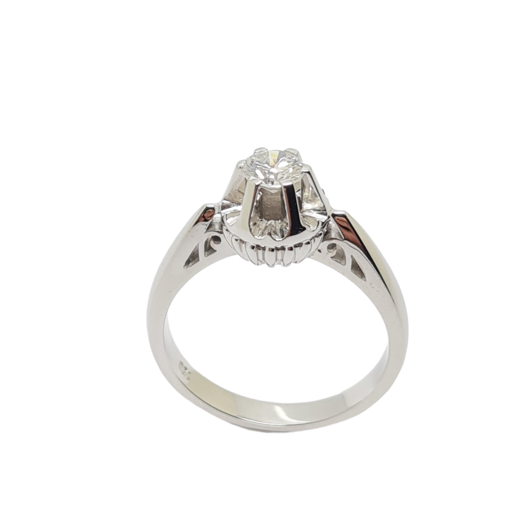 White gold single stone ring k18 with diamond on 6 teeth bezel (code T2217)