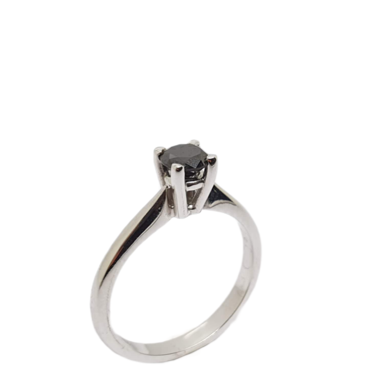 Μονόπετρο δαχτυλίδι απο λευκόχρυσο κ18  με μαύρο διαμάντι (code T1998)