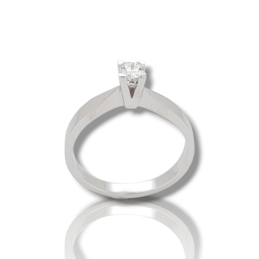 White gold k18 ring with diamond (code T2601)