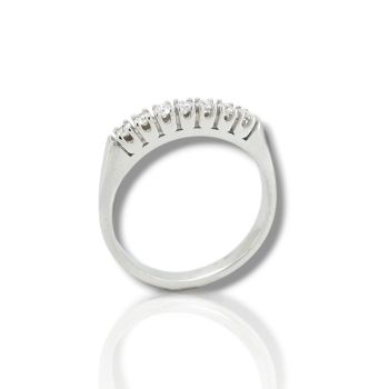 Δαχτυλίδι σειρέ απο λευκόχρυσο κ18 με 7 διαμάντια (code T2891)