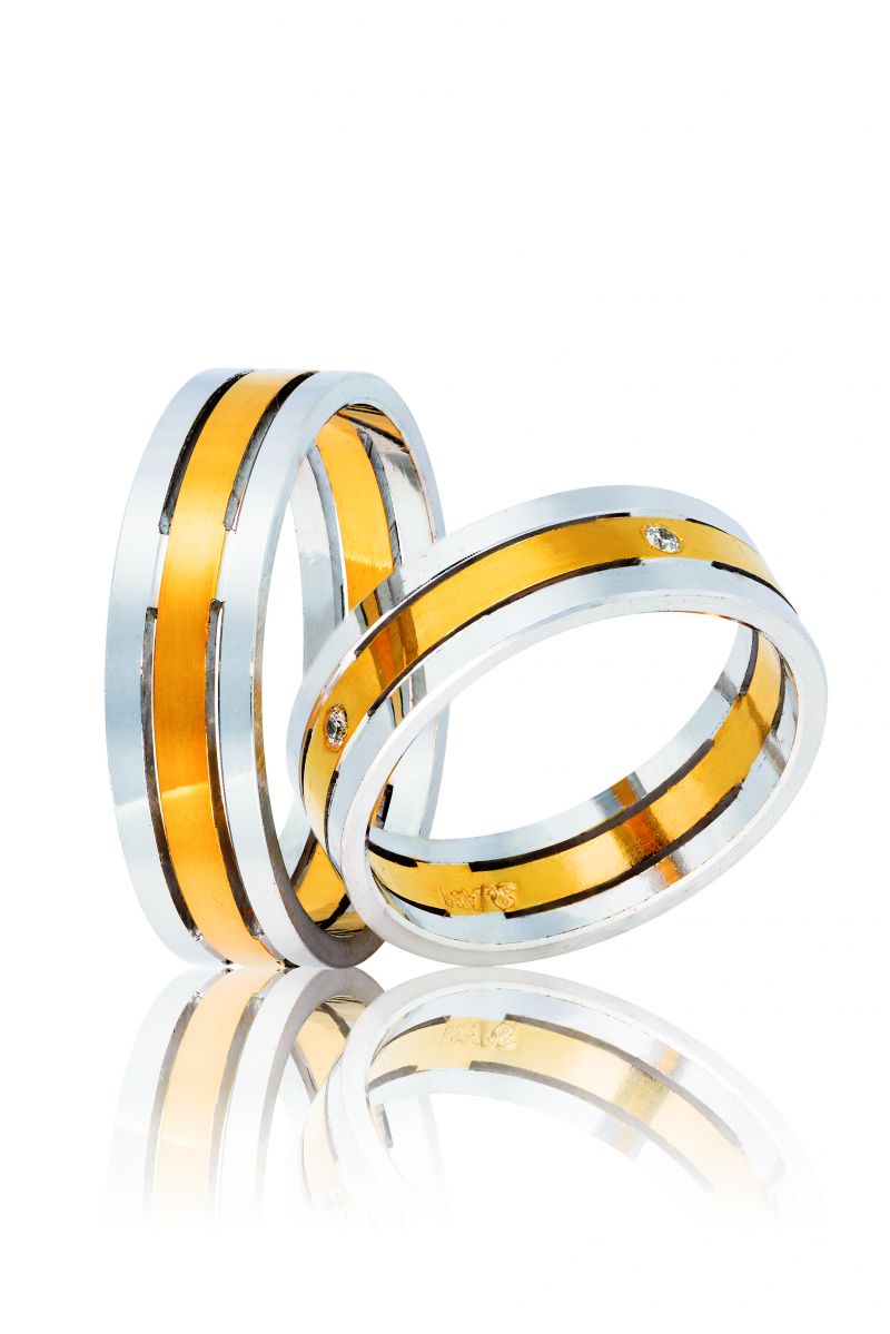 Φωτογραφία από Fedi Nuziali in oro Giallo e oro Bianco 6,0mm