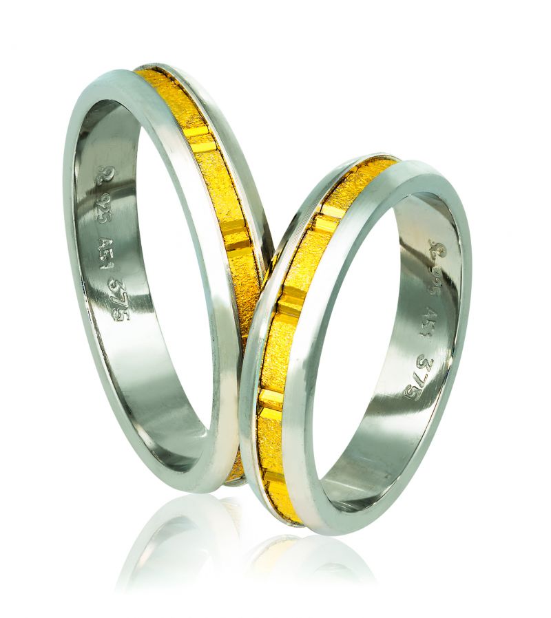 Φωτογραφία από White gold & gold wedding rings 4.3mm (code A718)
