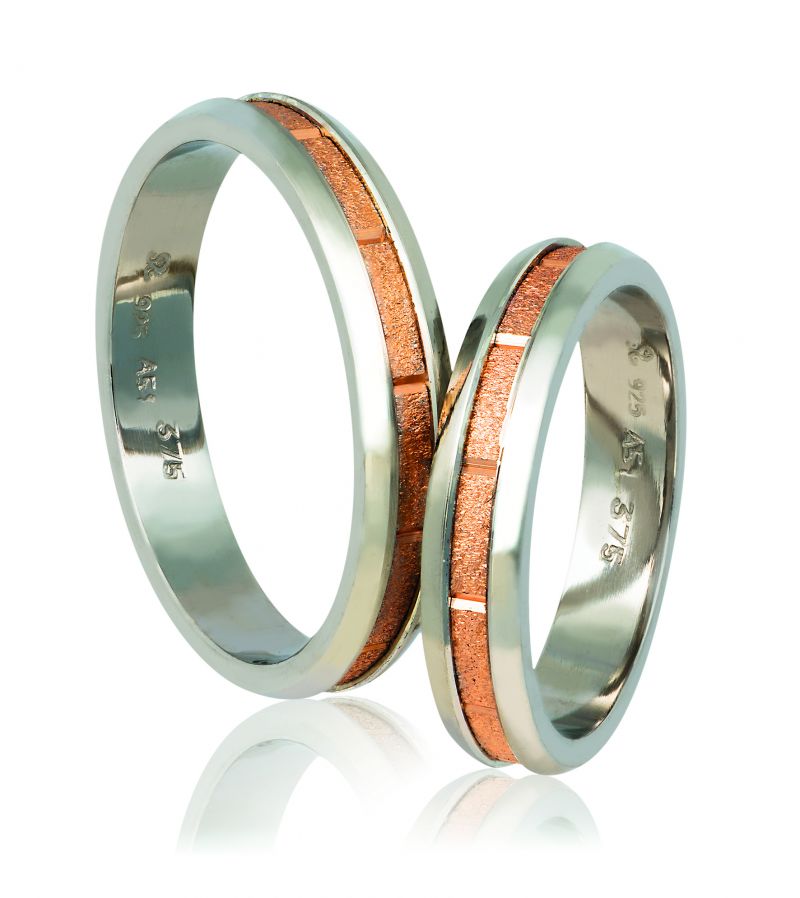 Φωτογραφία από White gold & rose gold wedding rings 4.3mm (code A720r)