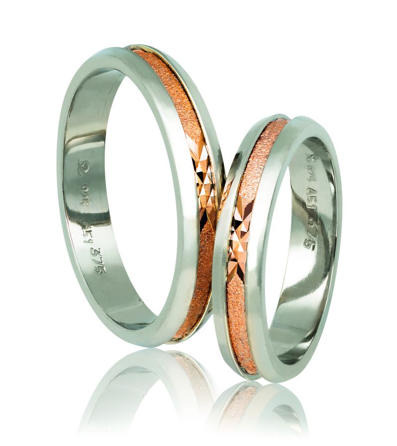 Φωτογραφία από White gold & rose gold wedding rings 4.3mm (code A722r)