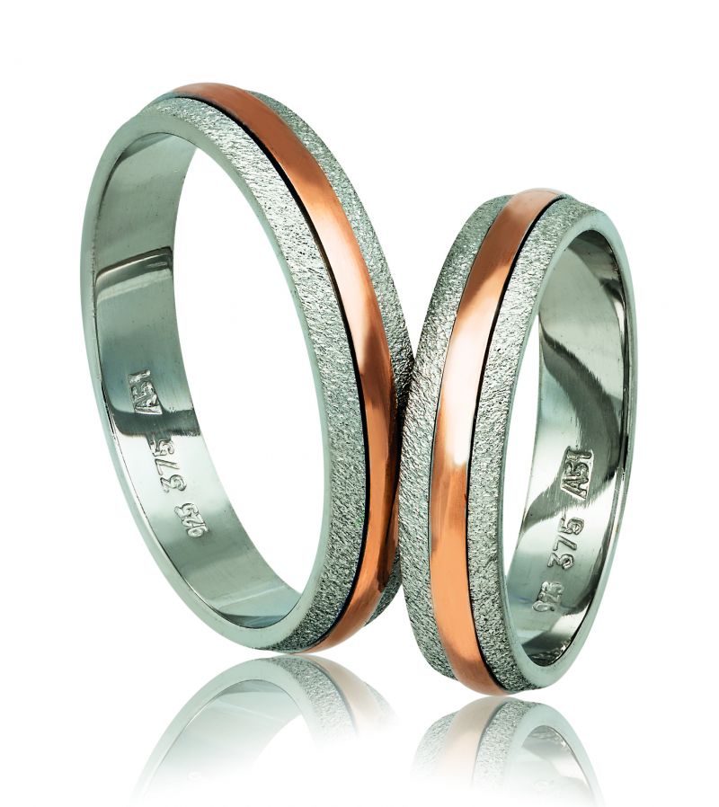 Φωτογραφία από White gold & rose gold wedding rings 4.3mm (code A81r)