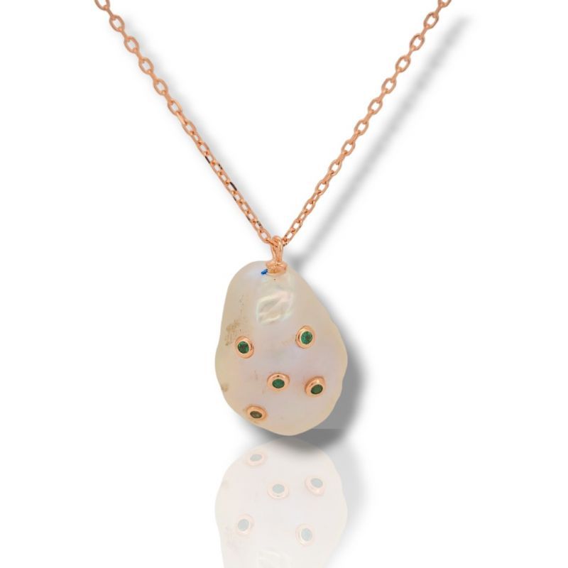 Φωτογραφία από Collana in argento rosato Barocco con elemento verde 925° (code FC003448)