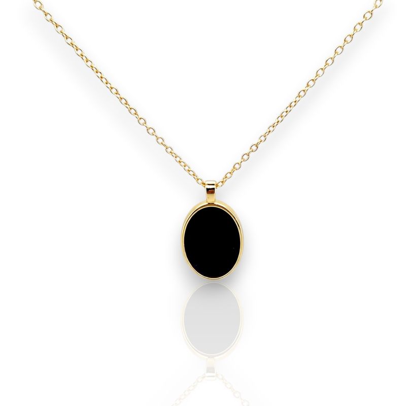 Φωτογραφία από Ciondolo Ovale in Argento Placcato Oro L’agata nera sintetica(code FC013002)